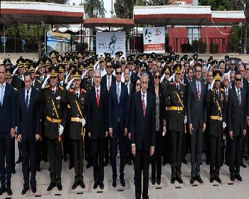 Lefkoşa Atatürk Anıtı Önünde Tören Düzenlendi