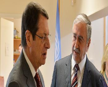 Liderler Görüştü