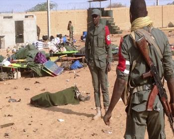 Mali&#39;de Askeri Kampa Düzenlenen Saldırı