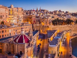 Malta dil okulları ile hedefinize hızlı ulaşın