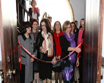 Meral Akıncı “Kültürümüzden Esintiler” Sergisinin  Açılışına Katıldı