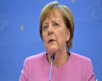 Merkel&#39;in Siyasi Geleceği Ab&#39;yi De Etkileyecek