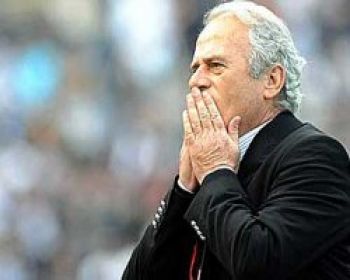 Mustafa Denizli Beşiktaşa geri dönüyor