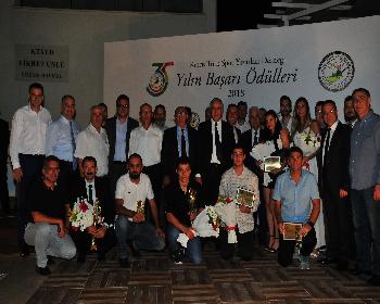 Oscarlar Ödüllerini Aldı