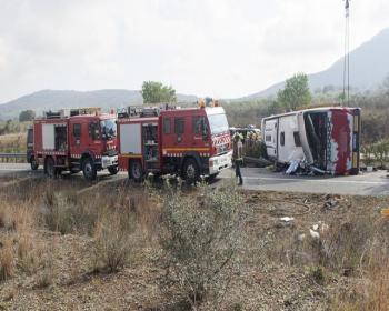 Peru&#39;da Otobüs Devrildi: 12 Ölü, 29 Yaralı