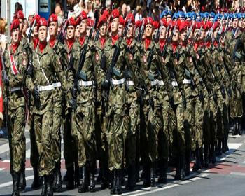 Polonya Asker Sayısını Yüzde 50 Artırmayı Planlıyor  