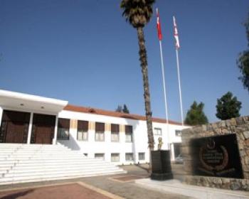 Sağlıkta Kadro Artırılmasını Öngören Yataklı Tedavi Kurumları Yasa Tasarısı Komitede Onaylandı