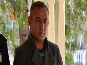 Sahte Kimlikle adaya girişe 5 ay hapis