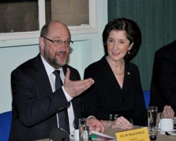 Schulz Siyasi Parti Lider Ve Temsilcileriyle Biraraya Geldi