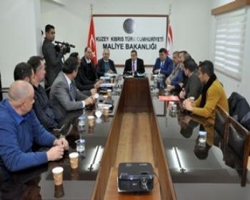 Sendikalarla Hükümet Ders Ve Çalışma Saatleri Konusunda “Geçici” Mutabakat İmzaladı