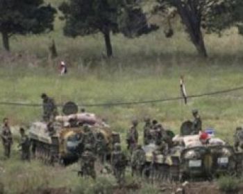 Suriye tankları Türkiye sınırında