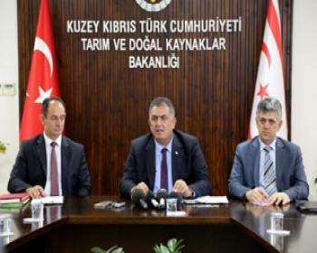 Tarım Ve Doğal Kaynaklar Bakanı Çavuşoğlu Basın Toplantıs Düzenledi