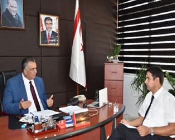 Tarım Ve Doğal Kaynaklar Bakanı Çavuşoğlu, Organik Üretim Yapan Üreticilerle Görüştü