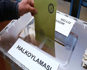 Tc&#39;de Halk Oylamasında Katılım Oranı Yüzde 85,46 Oldu
