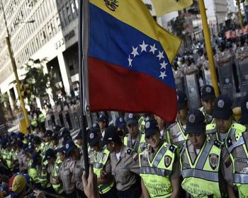 Venezuela&#39;da Kamu Çalışanlarına Haftada 5 Gün İzin