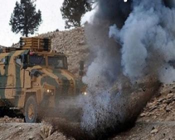 Yemen&#39;de Askeri Aracı Hedef Alan Bombalı Saldırıda 3 Asker Öldü, 7&#39;si Yaralandı