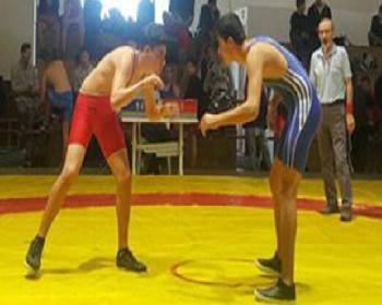 Yıldızlar Güreşecek