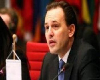 Yunanistan sözcüsünden pankart krizi yorumu