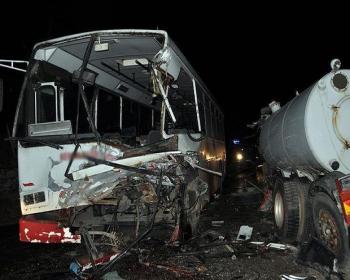 Zambiya&#39;da Otobüs Tankerle Çarpıştı: 12 Ölü 