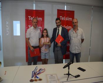 Zeka Sporu Yarışmalarında Kktc’Yi Temsil Eden 10 Yaşındaki Dila’Ya Telsim’Den Destek