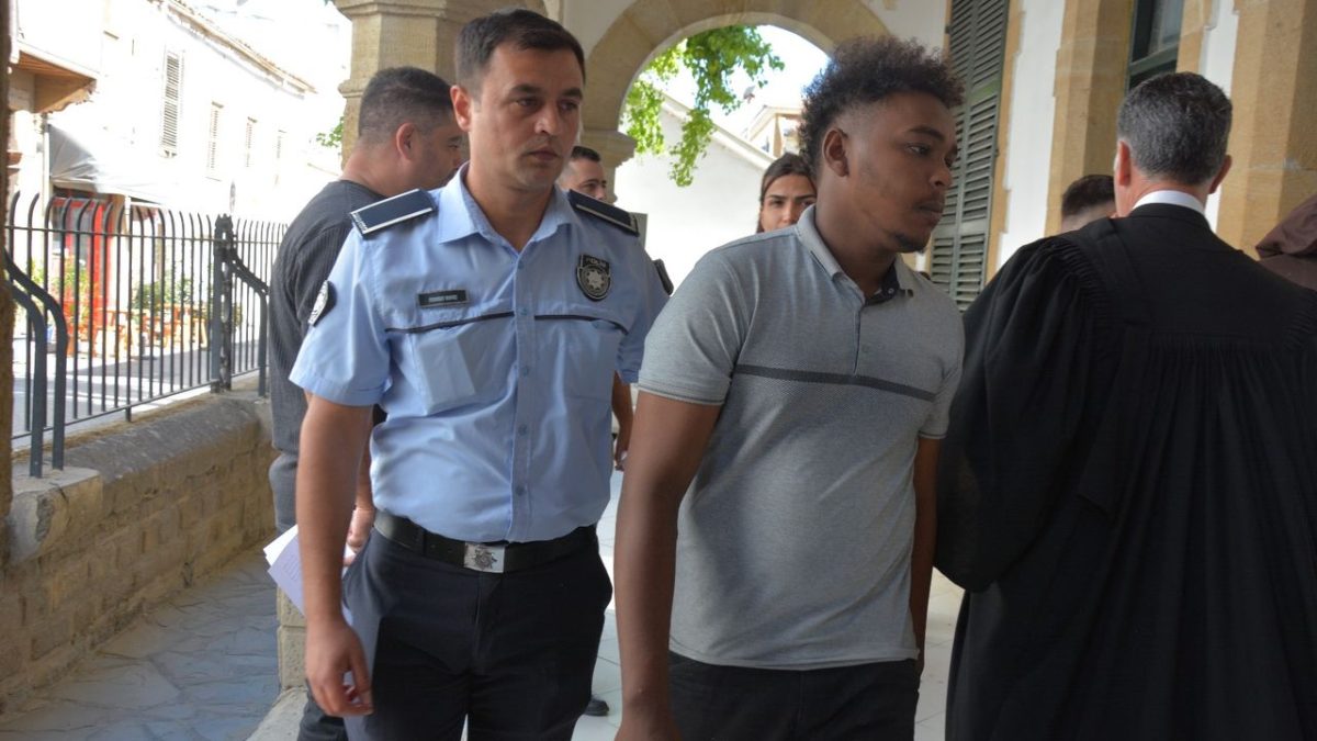 Lefkoşa’da sigortasız araç zincirleme kazaya sebep oldu: 230 bin TL'lik hasara yol açtı