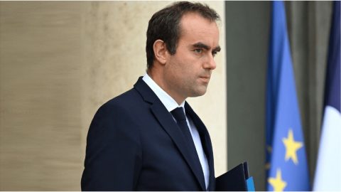 Fransa'nın yeni başbakanı Lecornu istifa etti