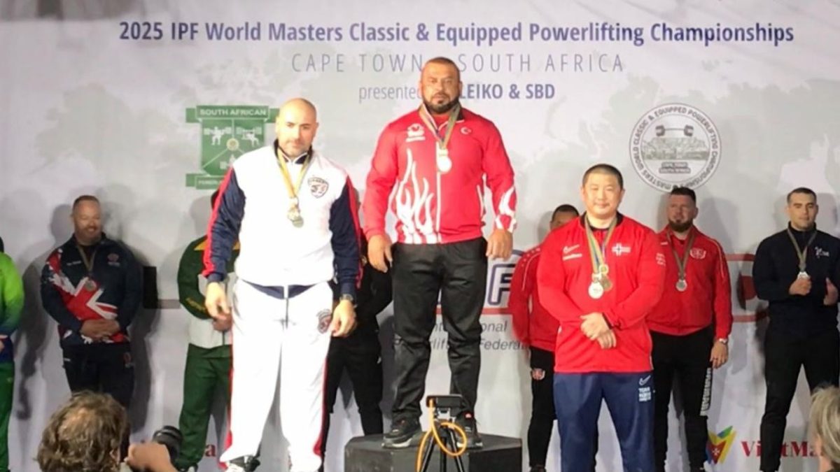 Milli sporcu Mehmet Ali Deniz, Afrika’da katıldığı yarışmada dünya şampiyonu oldu