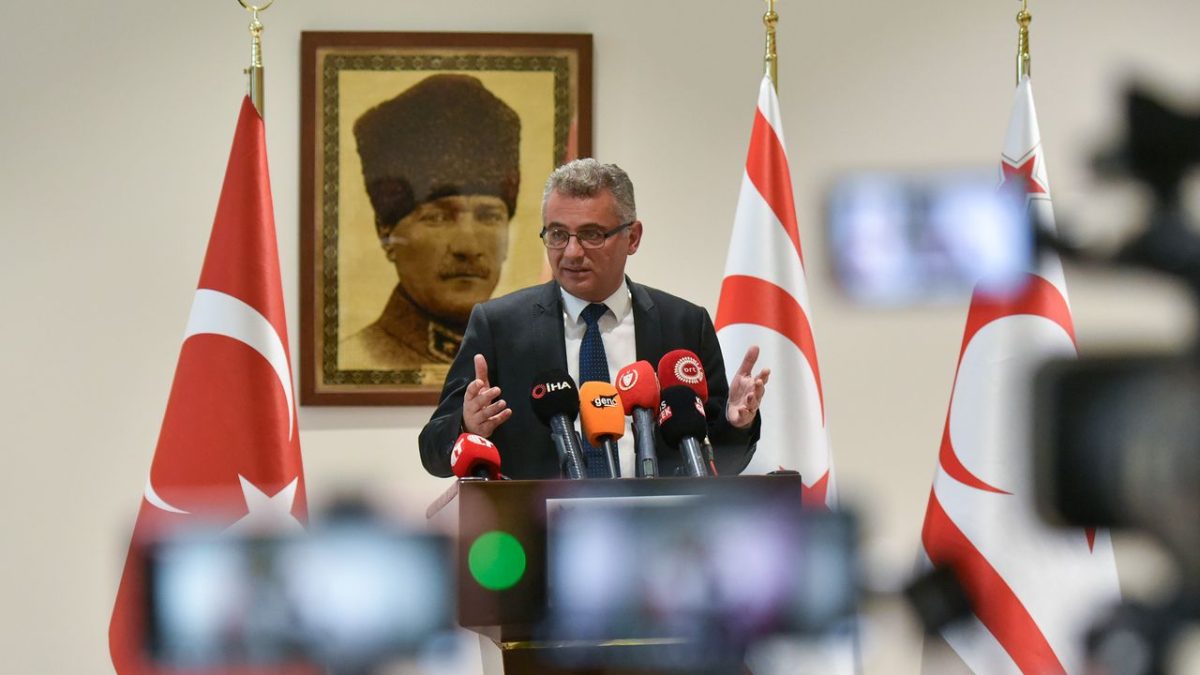 Erhürman: “Masanın kurulmasına uygun bir atmosferin var olduğunu söyleyebilirim”