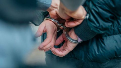 KKTC’de izinsiz ikamet eden 6 kişi tutuklandı