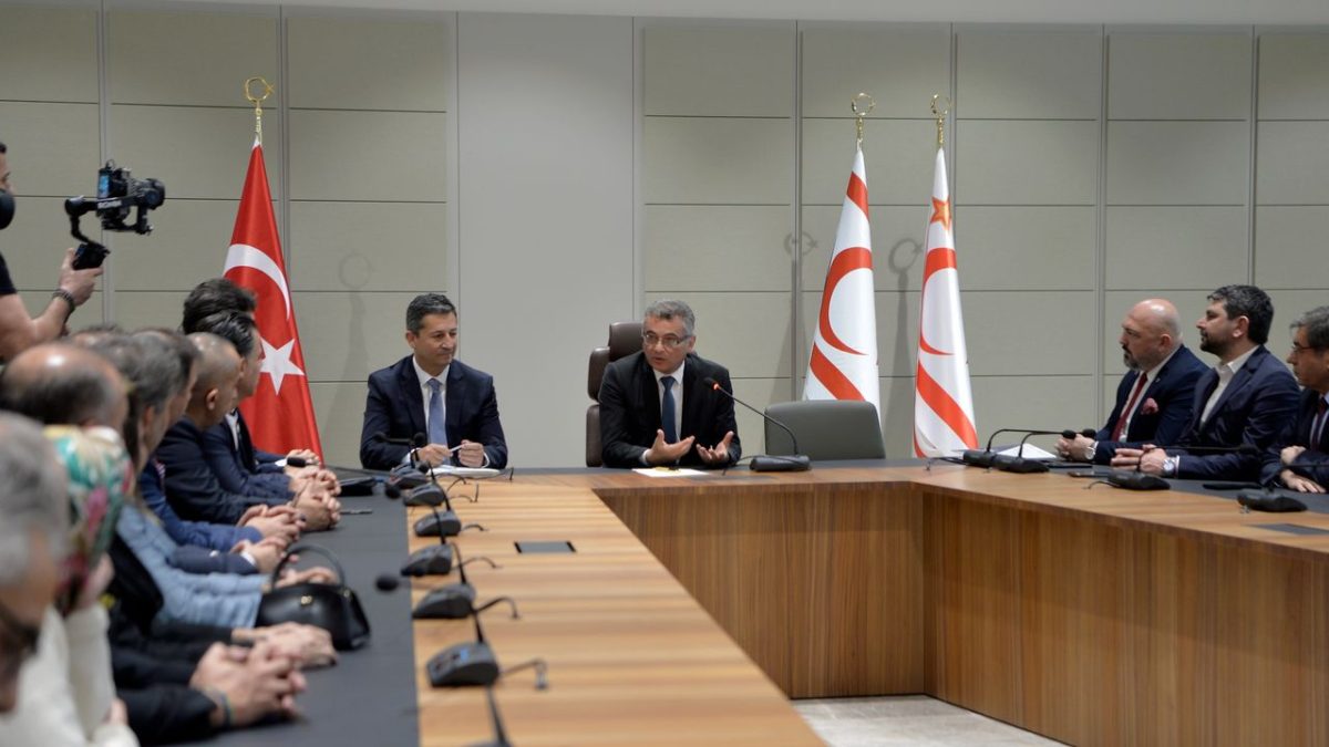 Cumhurbaşkanı Erhürman, Tüm Üst Yöneticiler Derneği’ni kabul etti