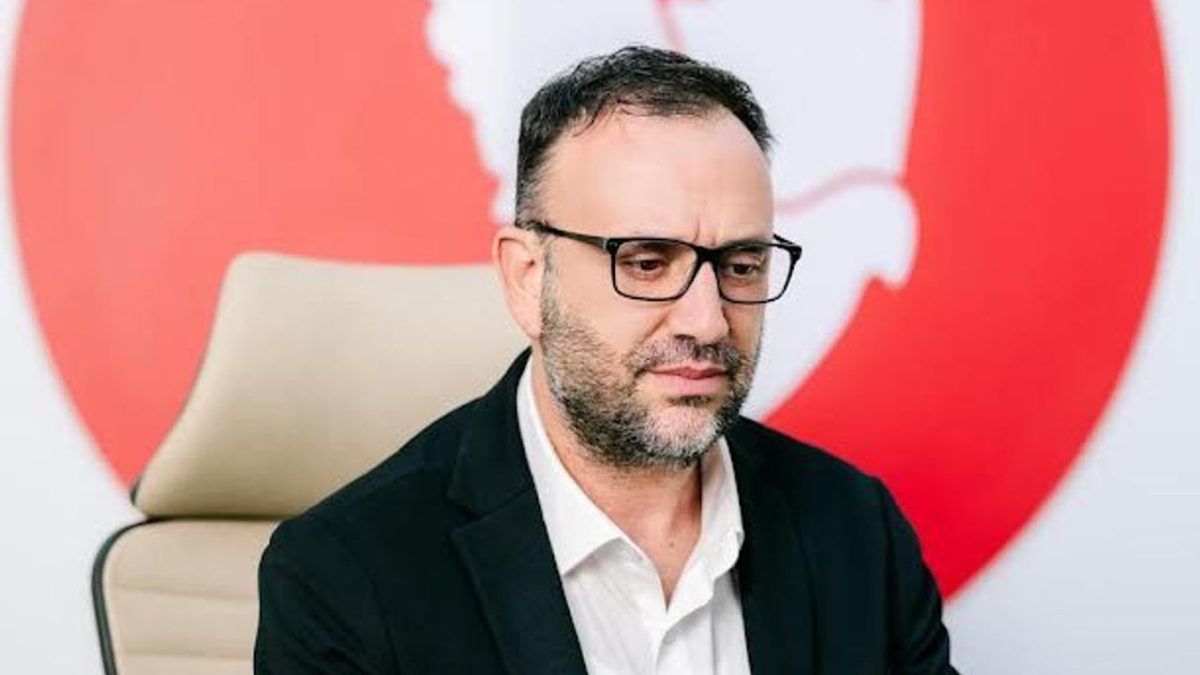 Çeler merkezi yönetimi toplumdan kopuk olmakla eleştirdi