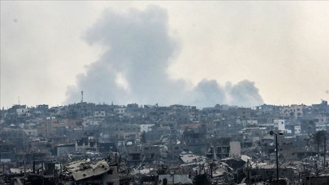 İsrail, ateşkese rağmen Gazze’de topçu ve hava saldırılarını sürdürdü