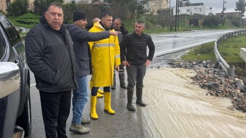 Amcaoğlu: “Aşırı yağışlara karşı tüm ekiplerimiz sahada”