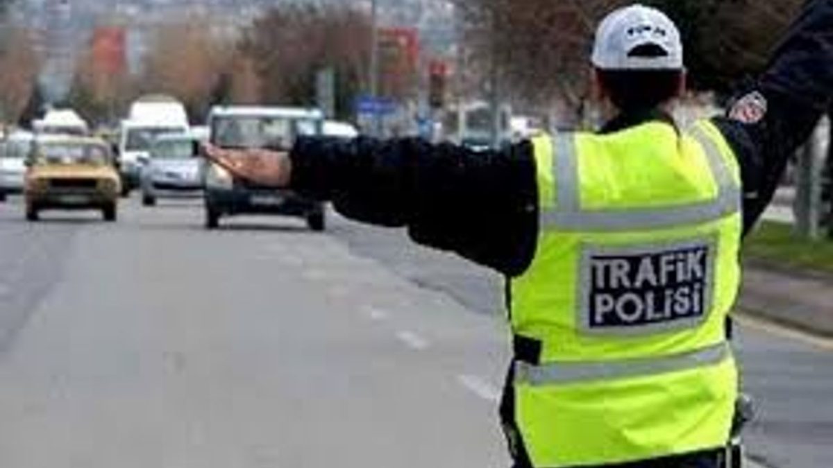 Trafik denetimlerinde 56 araç trafikten men edildi