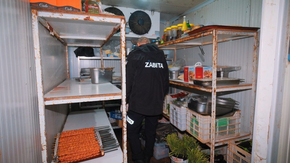 Gazimağusa Belediyesi'nden surlar içinde gece denetimi…