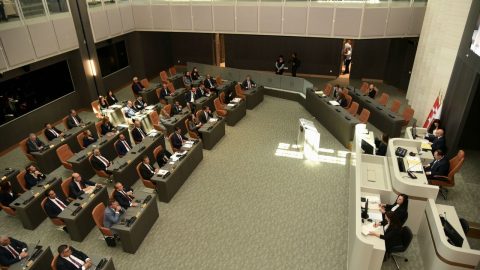 Şahali: Türkiye Türk Telekom'u satmak için gün sayıyor