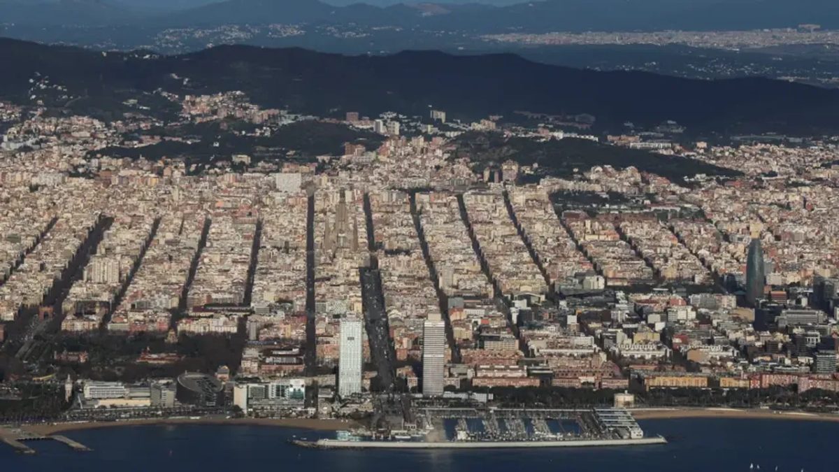 Barcelona yolcuları dikkat! Turist vergileri iki katına çıktı