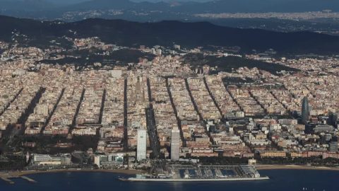 Barcelona yolcuları dikkat! Turist vergileri iki katına çıktı