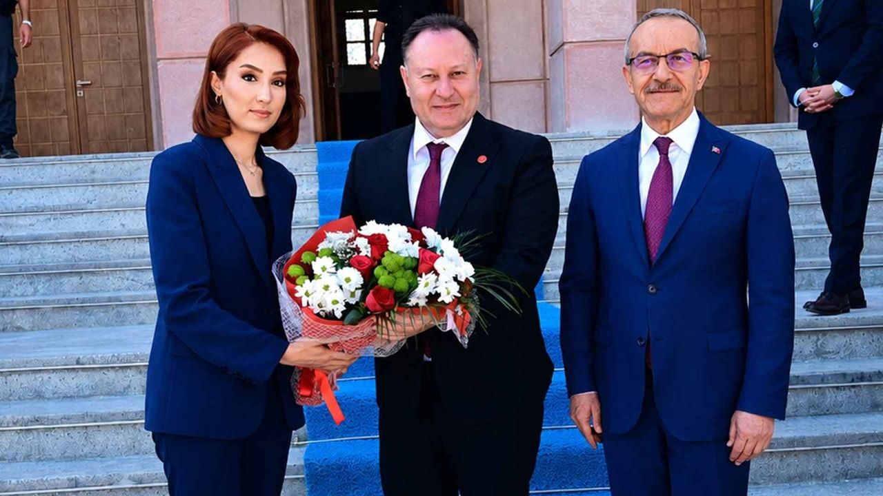 Öztürkler: Malatya doğunun parlayan yıldızı
