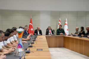 Cumhurbaşkanı Erhürman, KKTC A Milli Futbol Takımı’nı kabul etti
