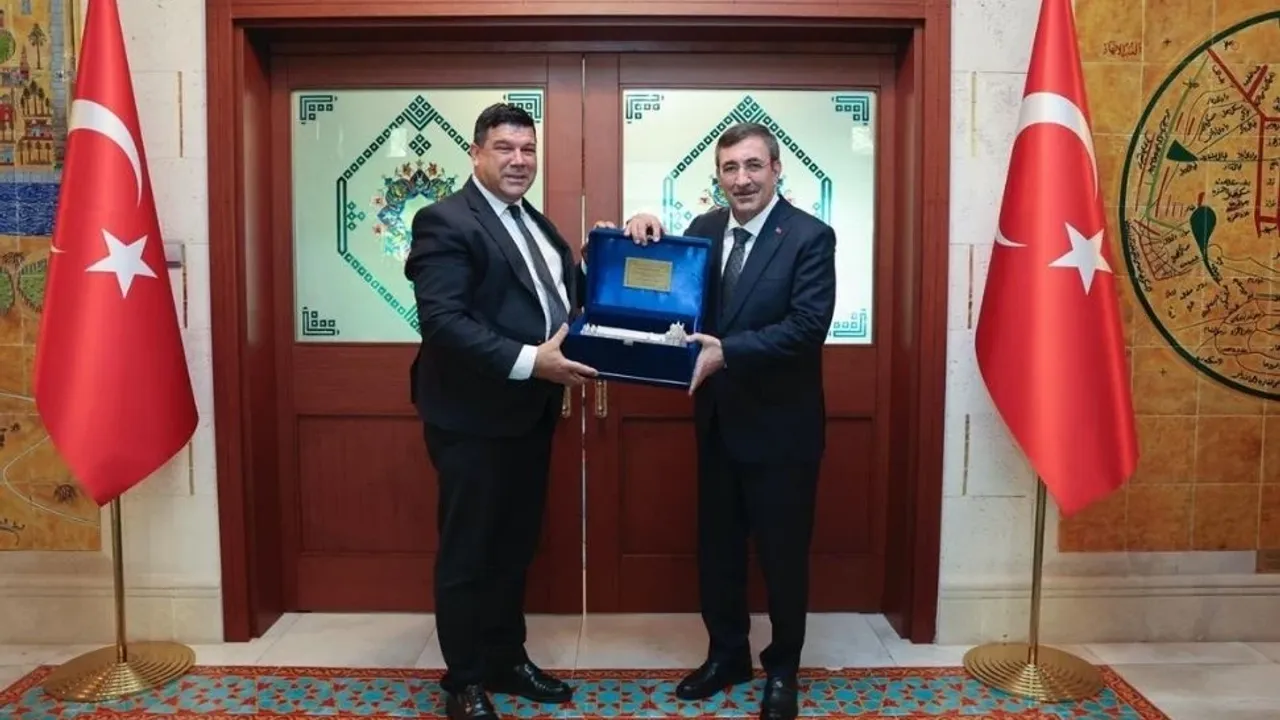 Kılıç, Yılmaz’ı ziyaret etti: Yapay zekanın eğitimdeki yeri konuşuldu