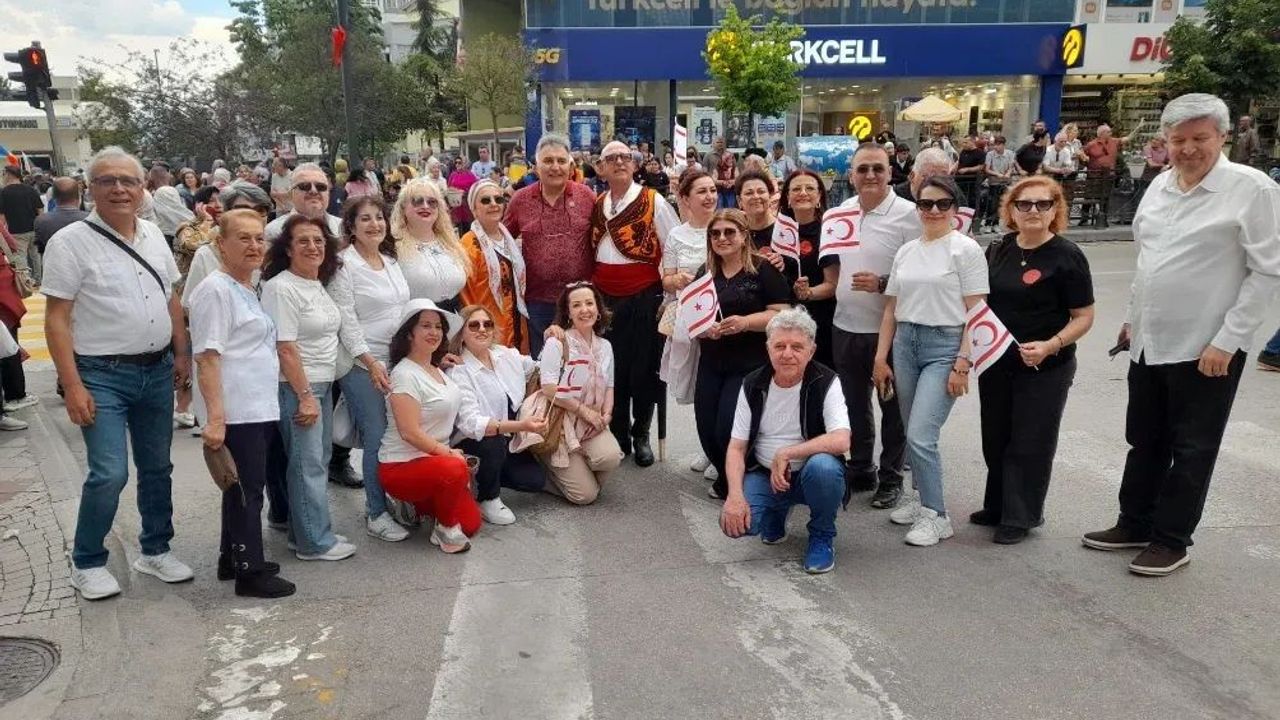VAKUSAD Türk Sanat Müziği Korosu Isparta’da konser verdi