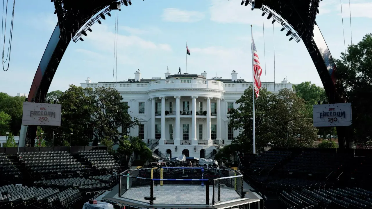Beyaz Saray'da sıra dışı gece: Trump 80'inci doğum gününü kafes dövüşleriyle kutlayacak