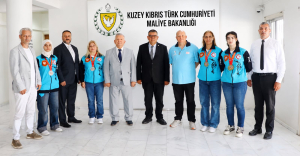 Berova, Dünya Budo Kupası’nda şampiyon olan KKTC Budo Milli Takımı sporcularını kabul etti
