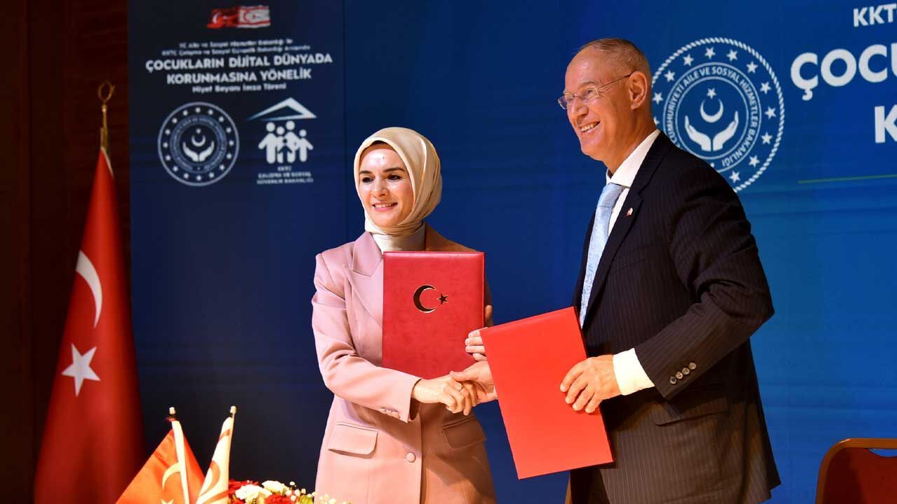 Hasipoğlu ve Göktaş, “Dijital Zorbalık, Bağımlılık ve Koruma Sempozyumu”nda konuştu
