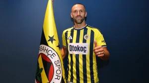 Vedat Muriqi resmen Fenerbahçe’ye geri döndü