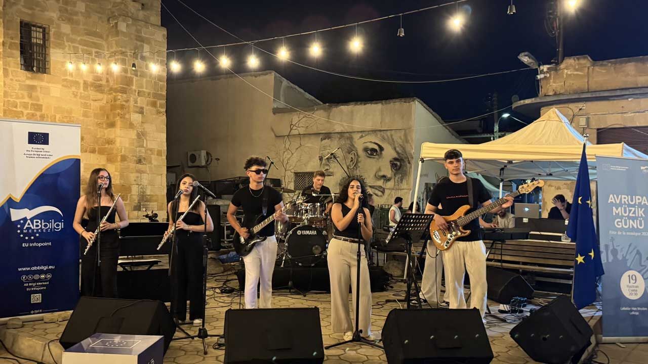 AB Bilgi Merkezi Avrupa Müzik Günü nedeniyle Lefkoşa’da konser düzenledi
