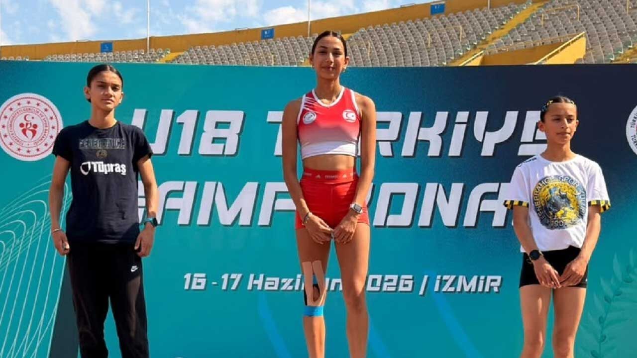 DAÜ sporcusu Ada Kafa, U18 Türkiye Şampiyonu oldu