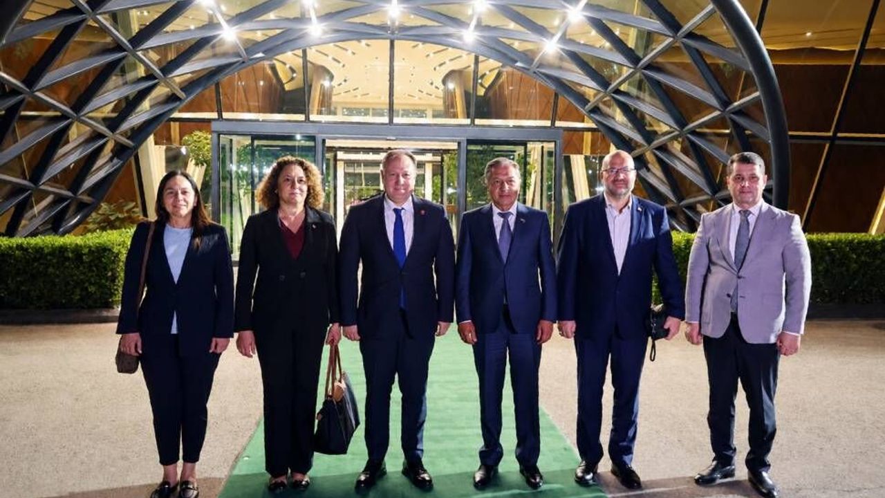 Öztürkler, İİT Parlamento Birlik Konferansı için Bakü’de