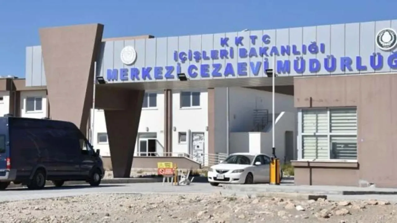 Yeldener: Cezaevinde açlık grevi başlatıldığı yönündeki haberler gerçeği yansıtmıyor